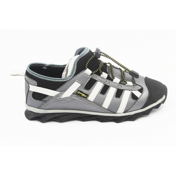 outdoor shoes